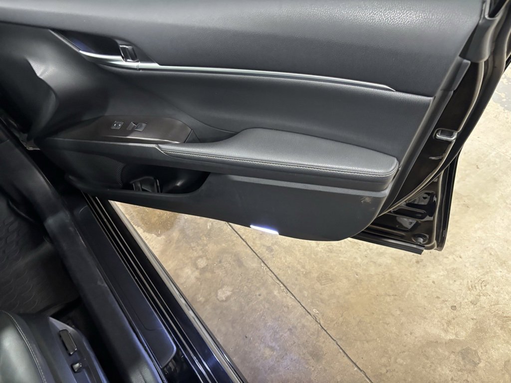Used 2024 Toyota Camry XSE w/ Navigation Package image 23
