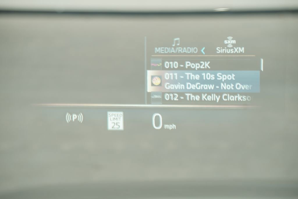 Used 2026 BMW i5 eDrive40 w/ Premium Package image 8