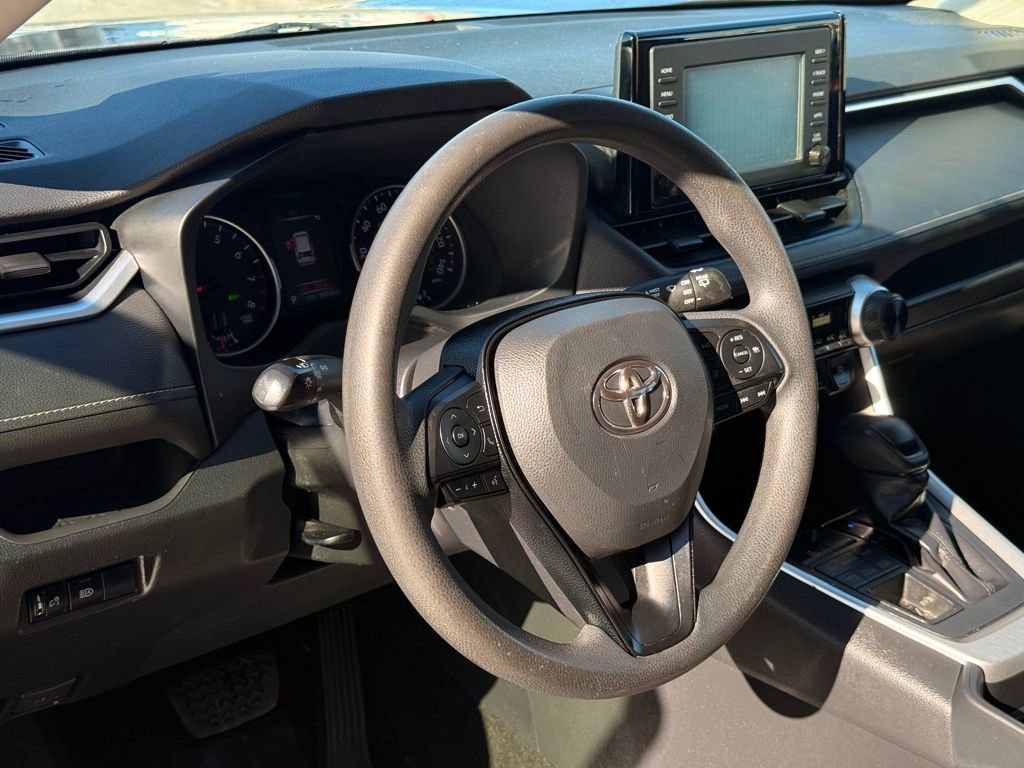 Used 2019 Toyota RAV4 LE w/ Carpet Mat Package image 26