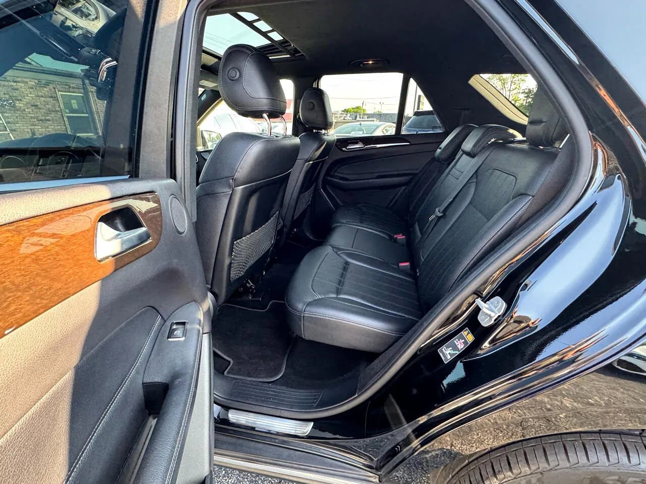 Used 2017 Mercedes-Benz GLE 350 image 35