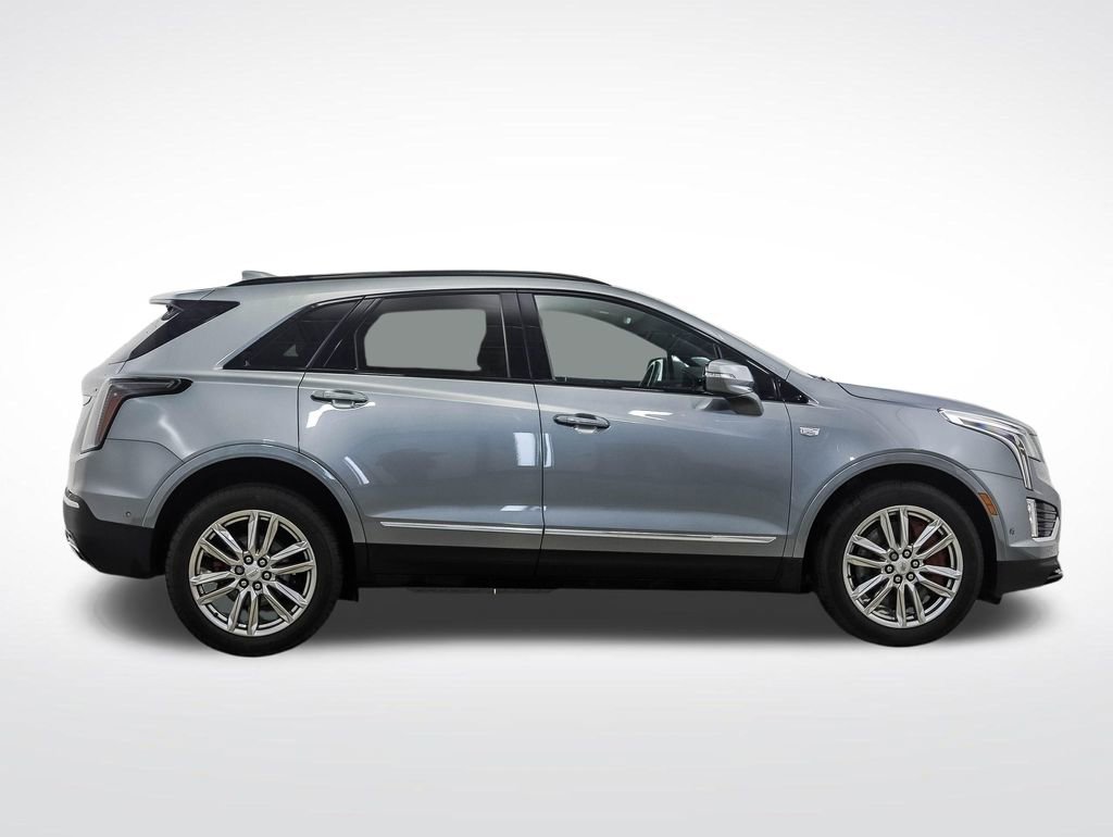 Used 2024 Cadillac XT5 Sportv w/ Technology Package AWD/4WD image 6