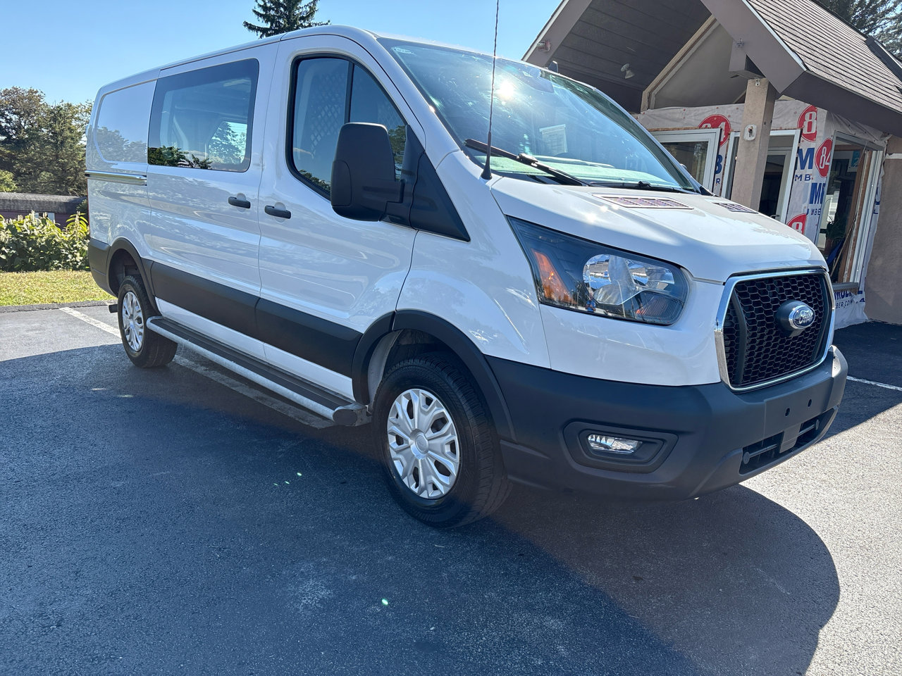 Used 2024 Ford Transit 250 Low Roof w/ Exterior Upgrade Package image 3