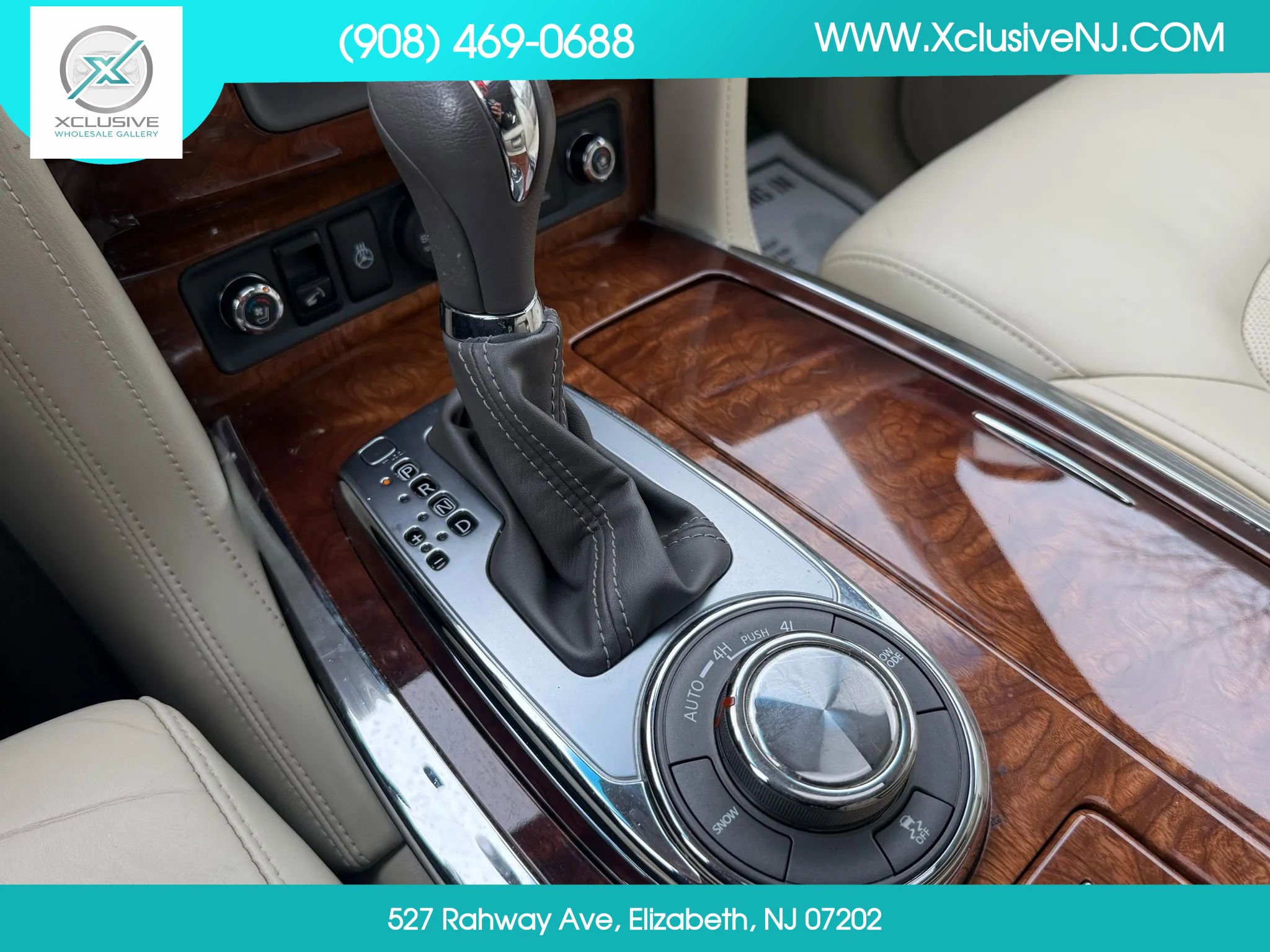 Used 2017 INFINITI QX80 4WD w/ Deluxe Technology Package image 19