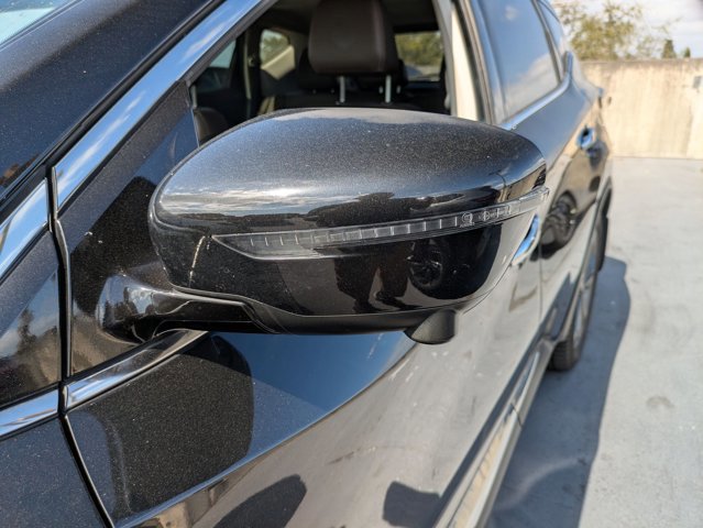 Certified 2022 Nissan Murano Platinum w/ Cargo Package image 5