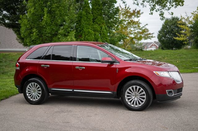 Used 2015 Lincoln MKX FWD image 4