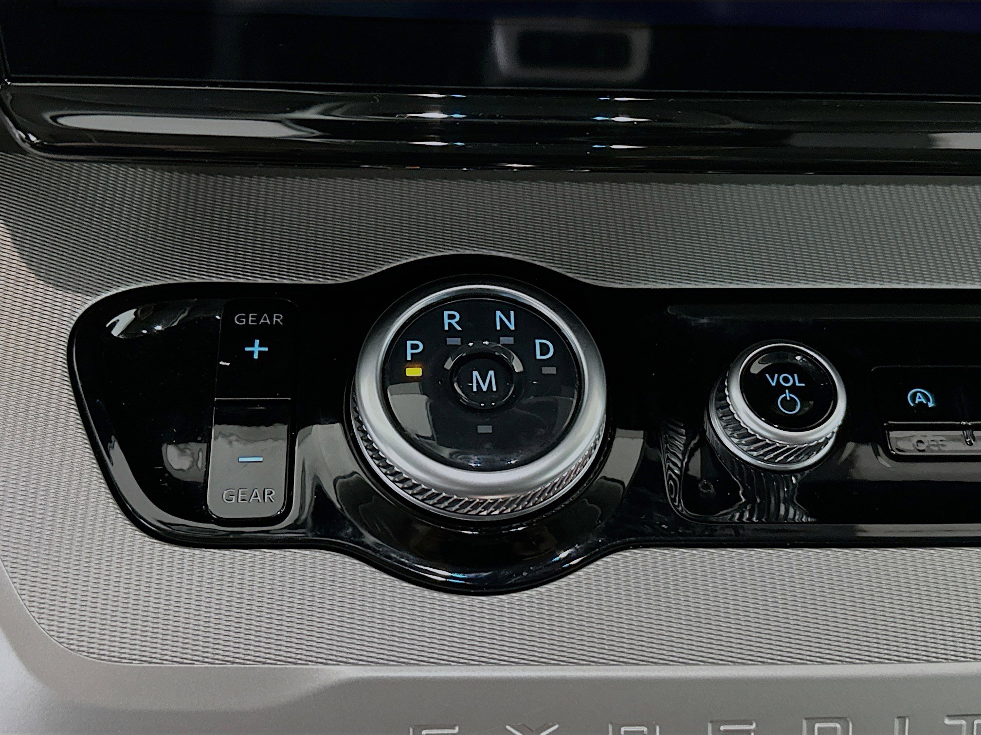 Used 2025 Ford Expedition Active image 21