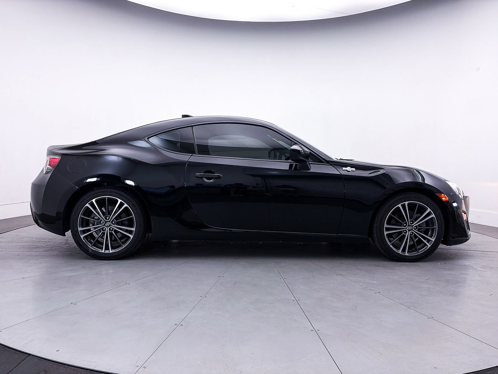 Used 2016 Scion FR-S RWD image 23