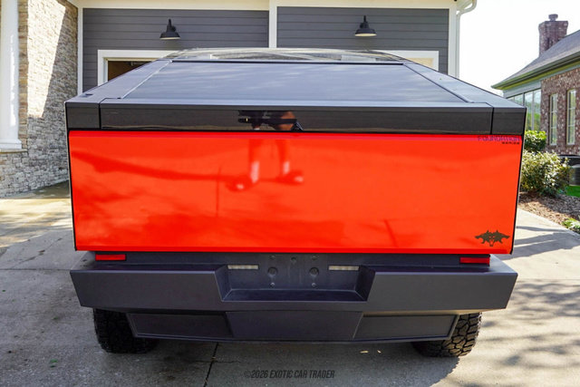 Used 2024 Tesla Cybertruck Cyberbeast AWD/4WD image 7