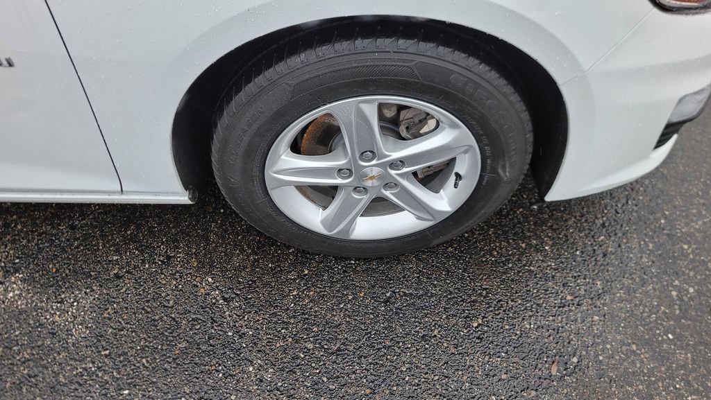 Used 2023 Chevrolet Malibu LT image 15