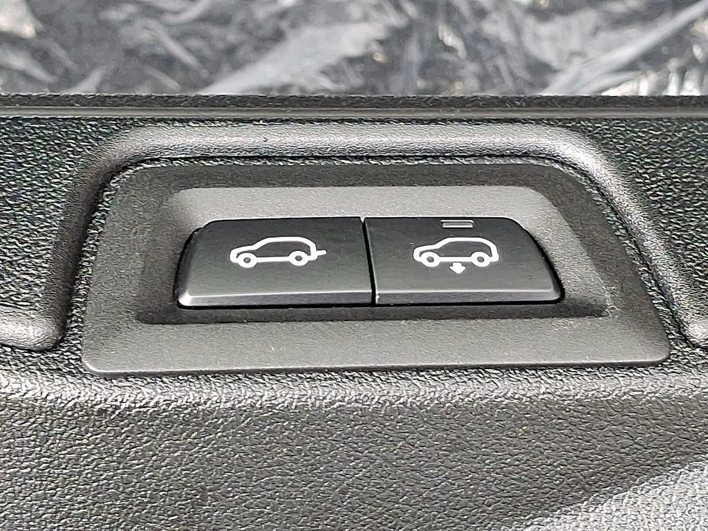 Used 2024 BMW X7 xDrive40i w/ Premium Package AWD/4WD image 26