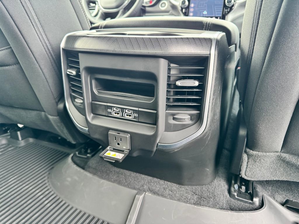 New 2026 RAM 1500 Big Horn AWD/4WD image 13