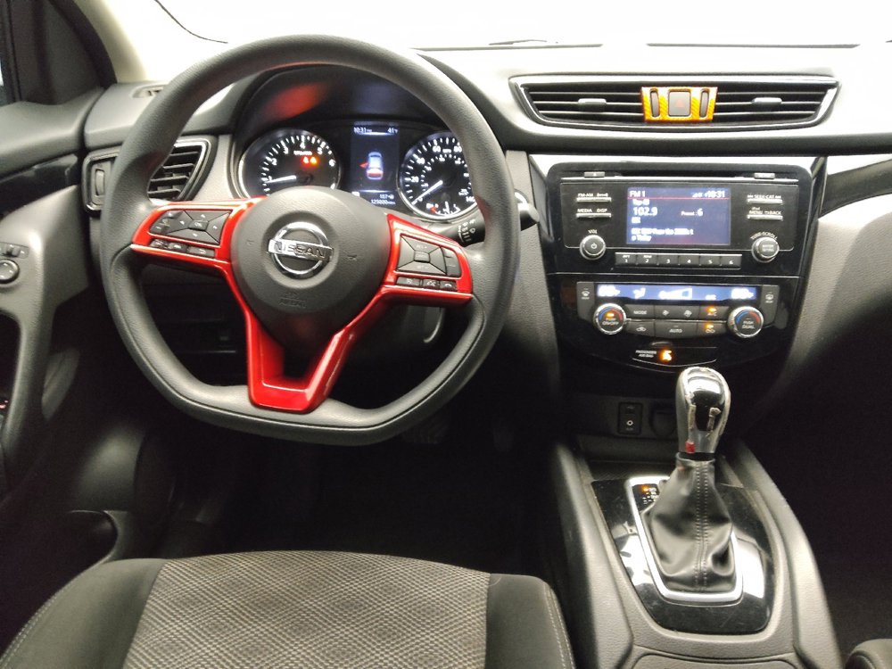 Used 2017 Nissan Rogue Sport SV image 22