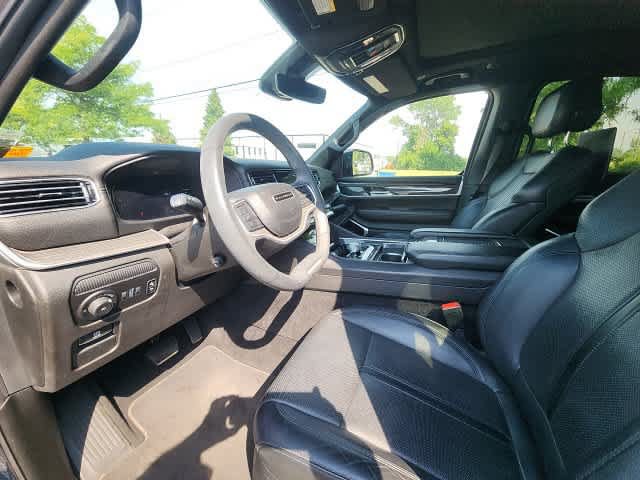 Used 2022 Jeep Wagoneer Series III w/ Premium Group I AWD/4WD image 25