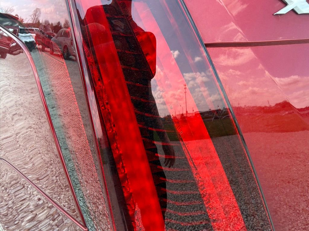 Certified 2023 Cadillac XT5 Premium Luxury w/ Technology Package image 10