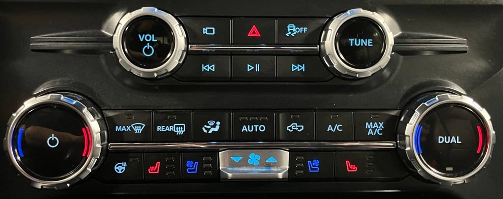 Used 2025 Ford F150 Lariat w/ Equipment Group 502A High AWD/4WD image 38