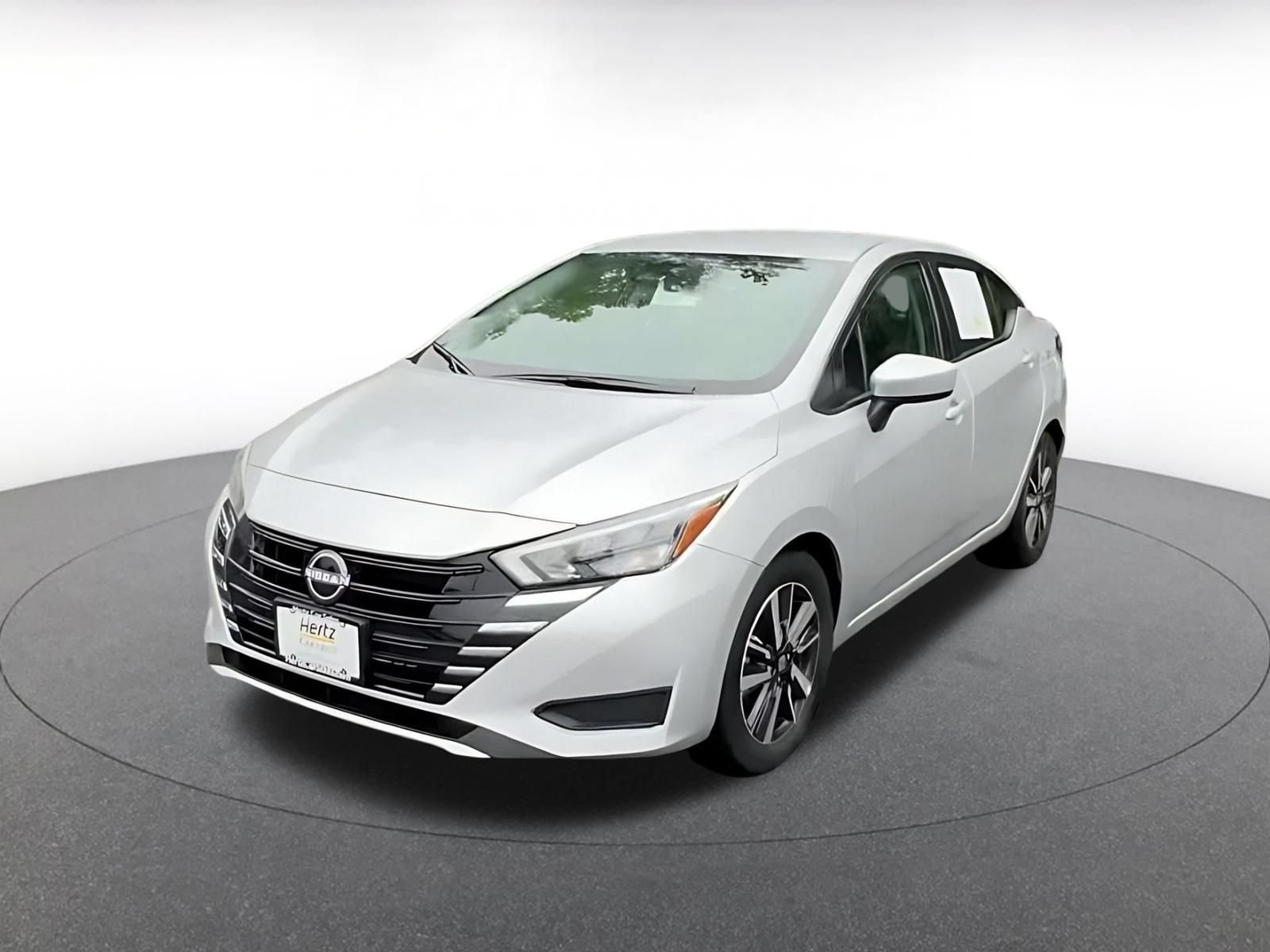 Used 2025 Nissan Versa SV FWD image 7