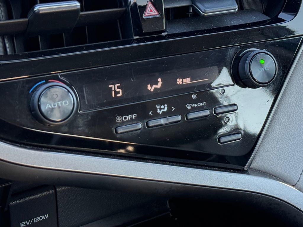 Used 2021 Toyota Camry SE w/ Cold Weather Package image 32