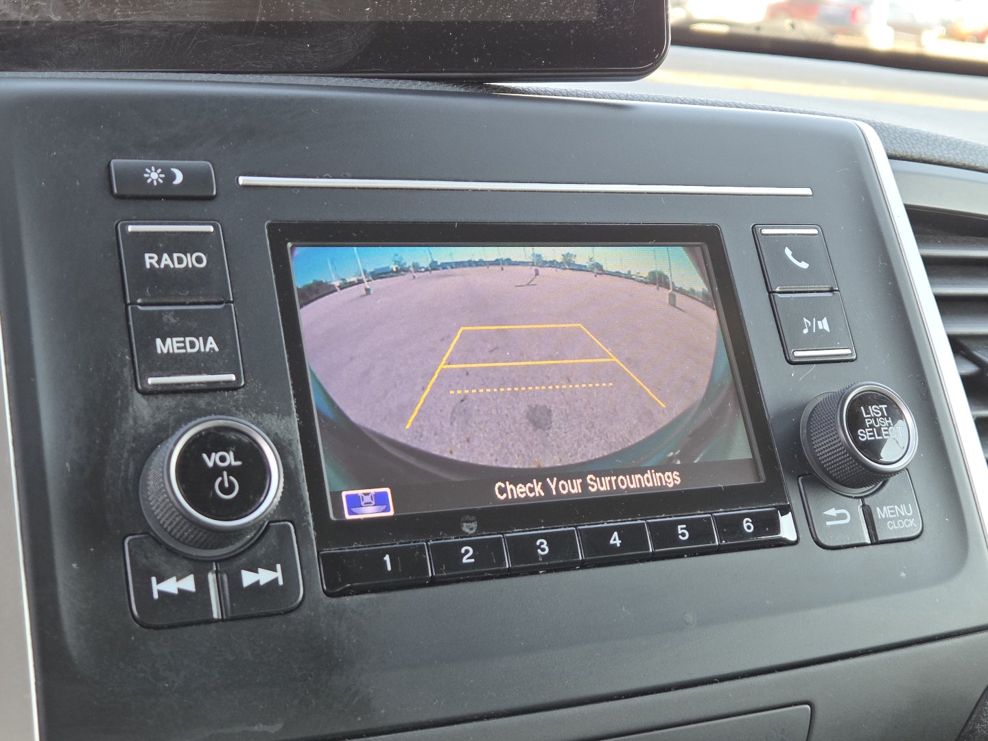 Used 2019 Honda Pilot LX image 6
