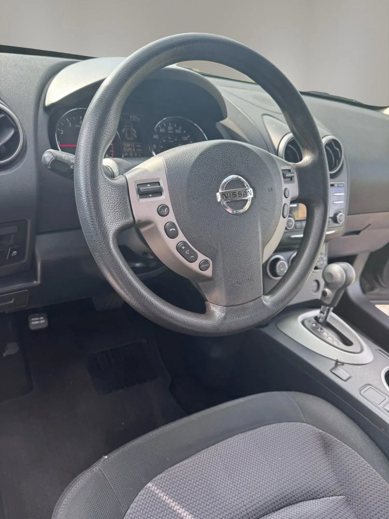 Used 2013 Nissan Rogue SV image 19