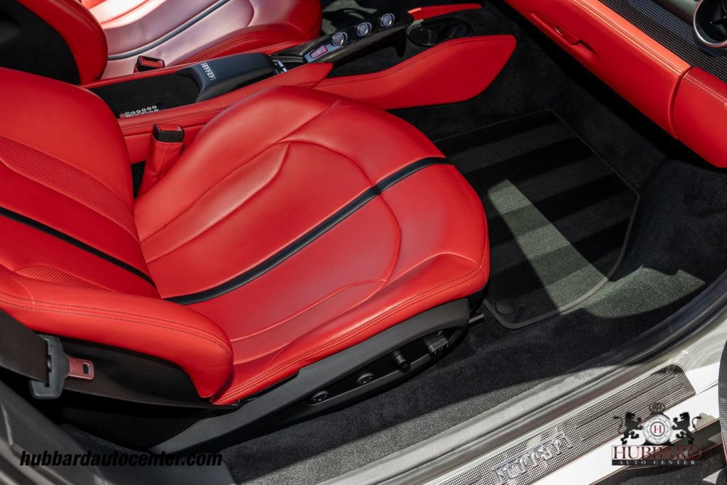 Used 2020 Ferrari F8 Tributo RWD image 25