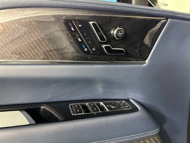 New 2025 Cadillac Escalade IQ Luxury 2 AWD/4WD image 10