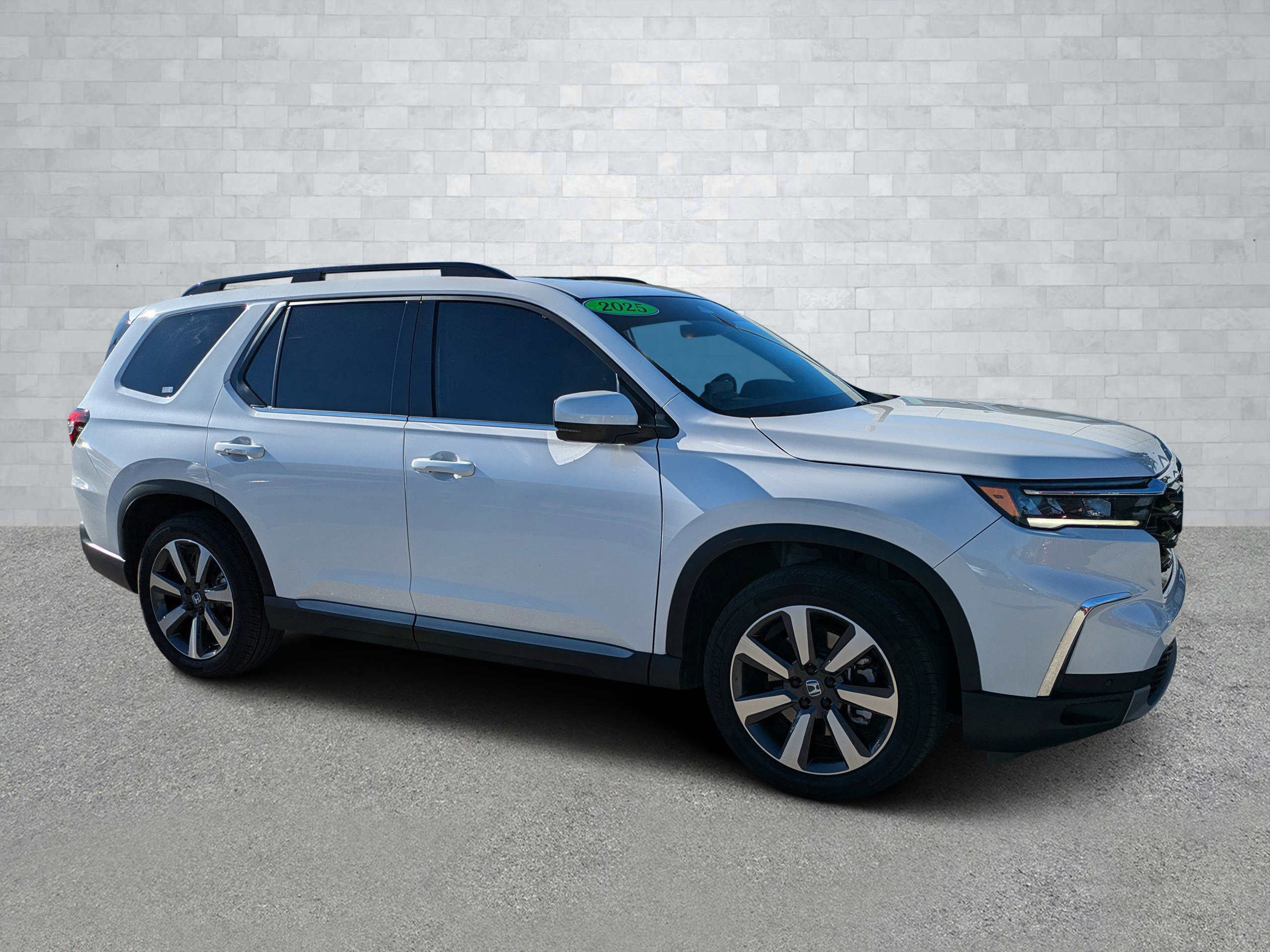 Used 2025 Honda Pilot Touring