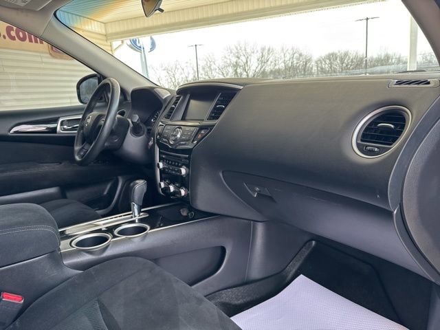 Used 2013 Nissan Pathfinder SV image 22