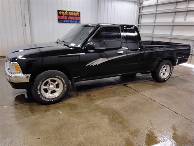 Used 1993 Toyota Pickup Deluxe image 5