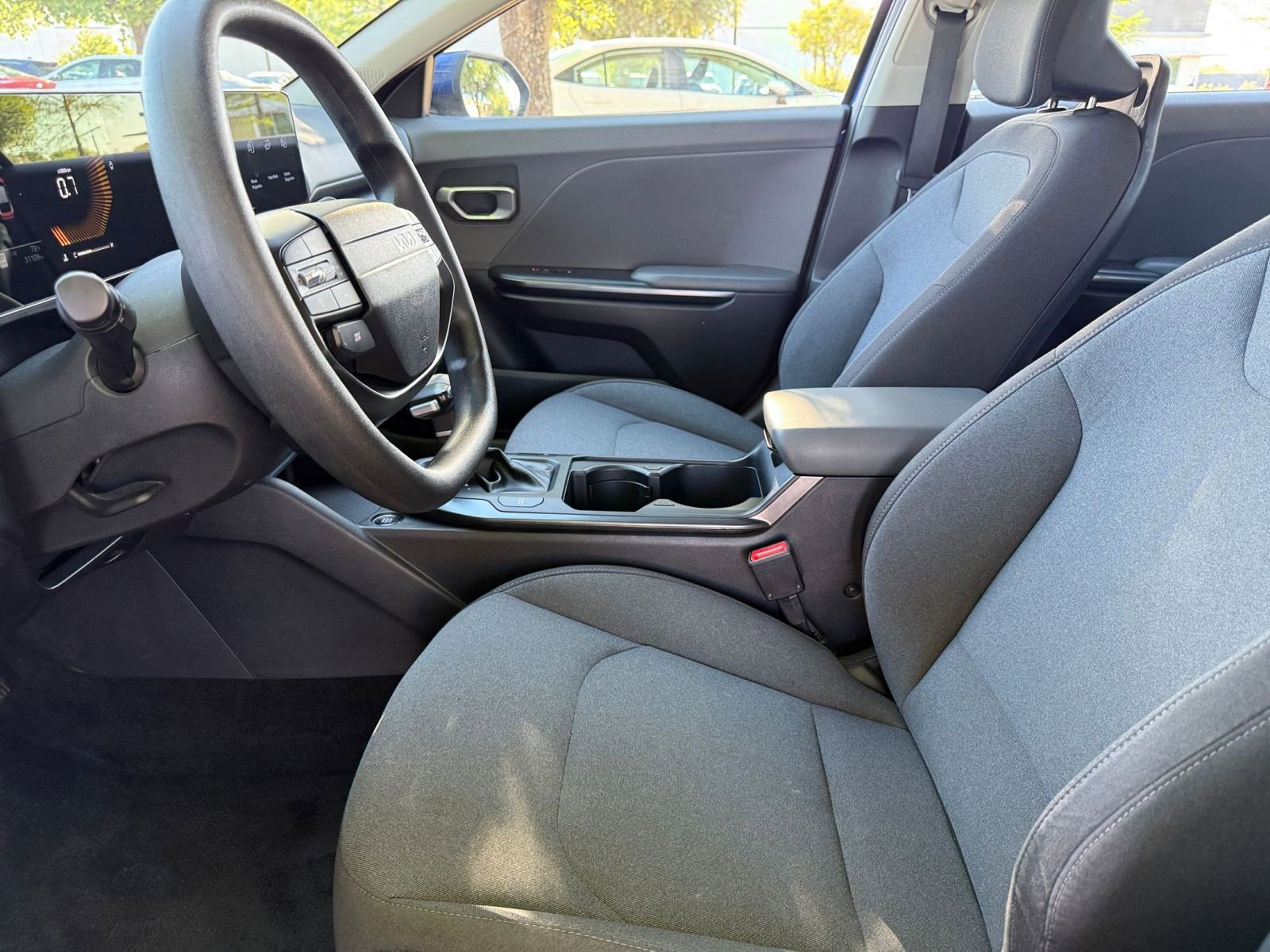 Used 2025 Kia K4 FWD image 29