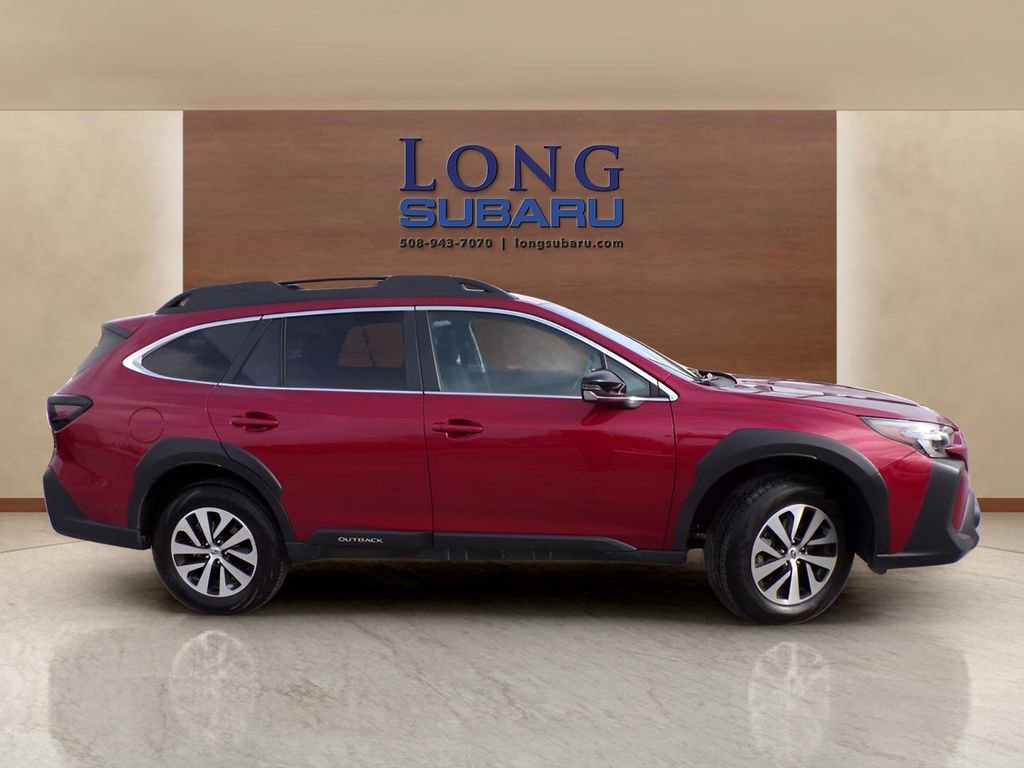 Certified 2025 Subaru Outback Premium image 6