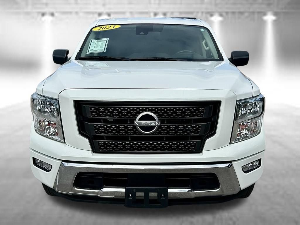Certified 2023 Nissan Titan SV RWD image 2