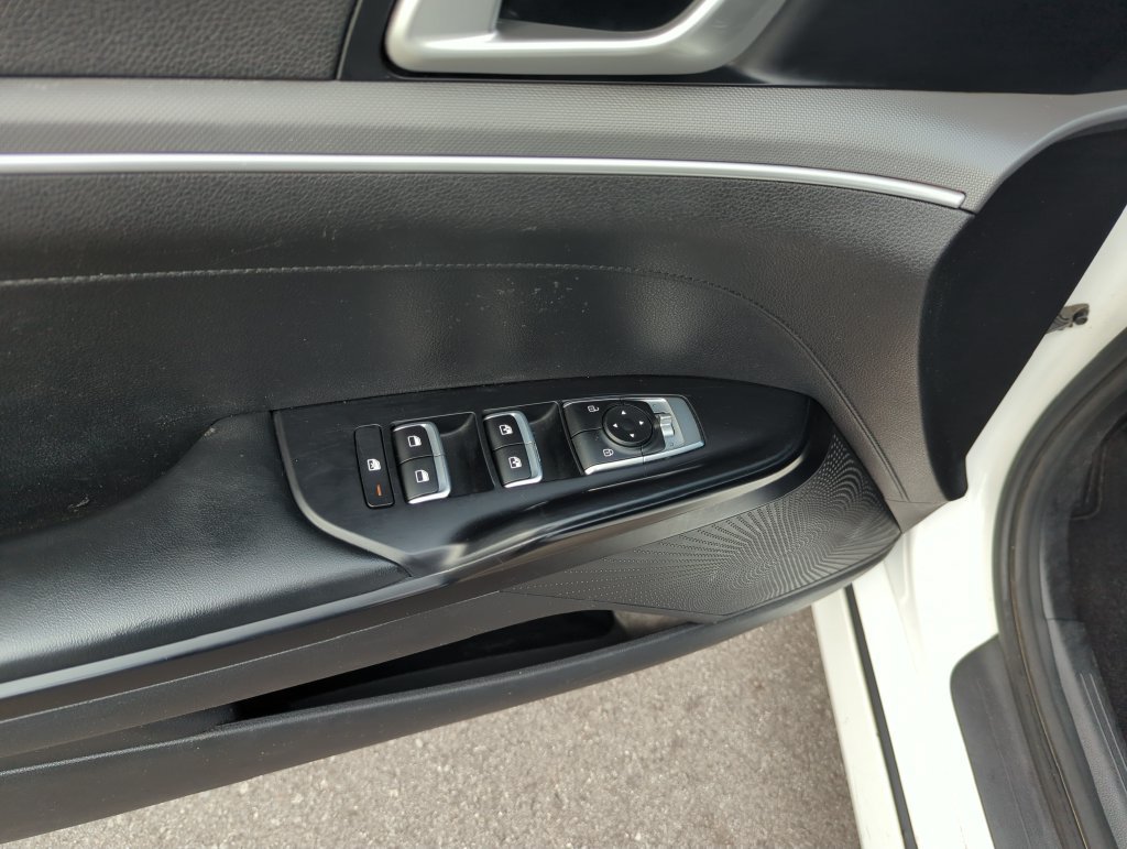 Used 2023 Kia K5 GT-Line AWD/4WD image 19