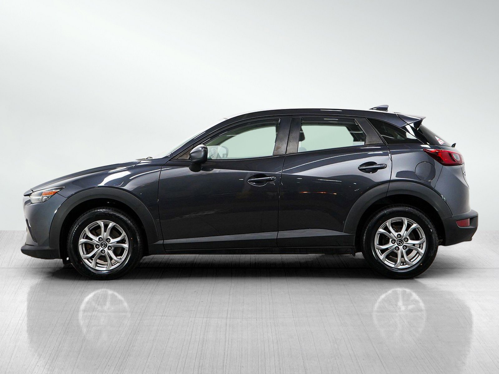 Used 2017 MAZDA CX-3 Sport AWD/4WD image 2