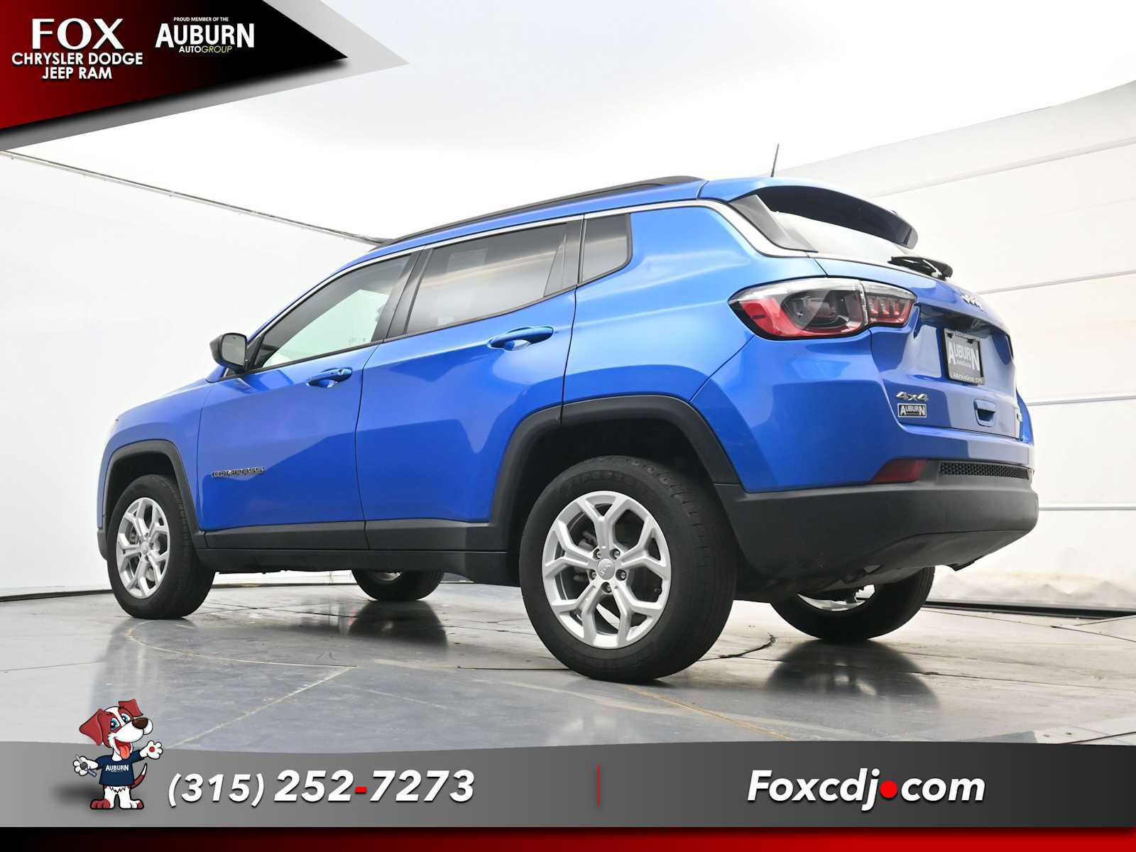 Used 2024 Jeep Compass Latitude w/ Convenience Group image 19