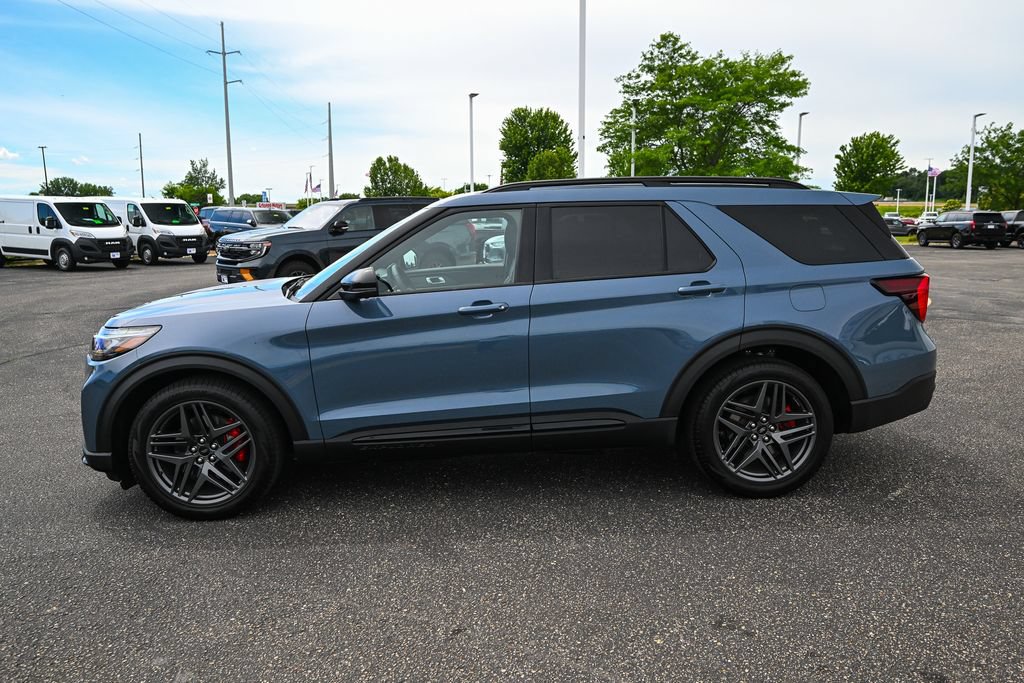 Used 2026 Ford Explorer ST w/ Sun And Sound Package AWD/4WD image 8