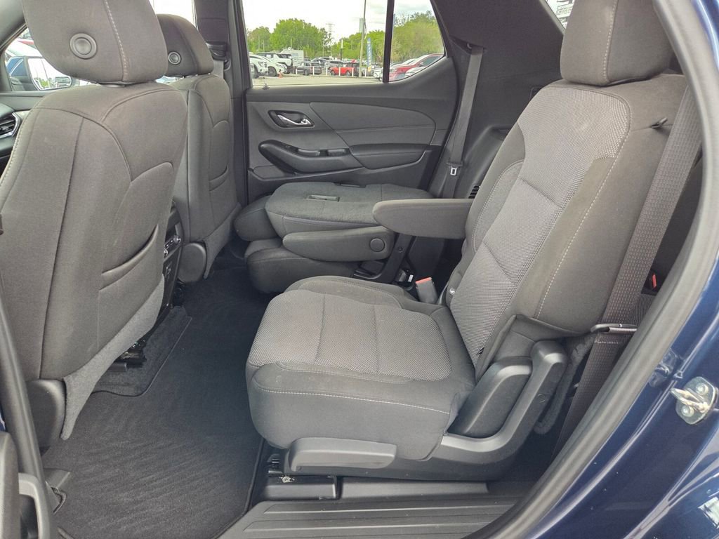 Certified 2023 Chevrolet Traverse LT FWD image 8