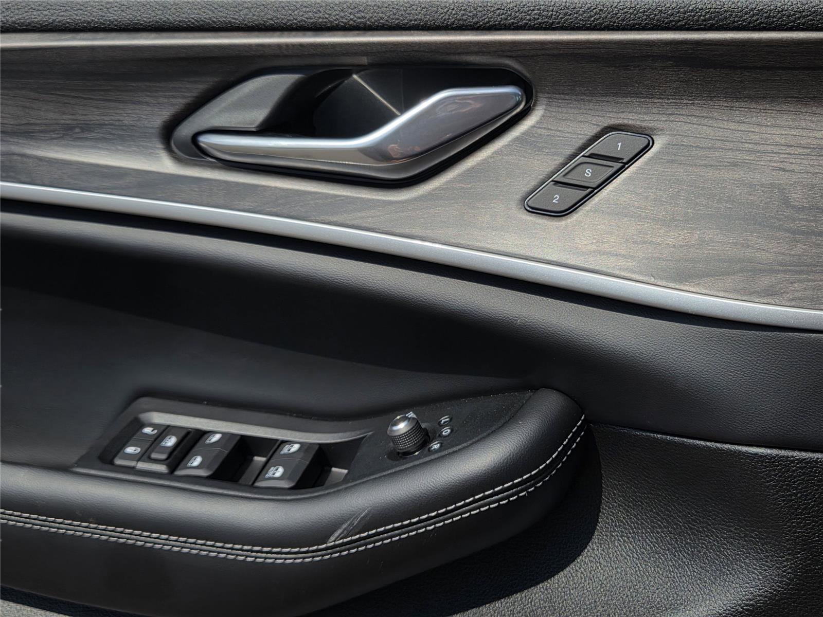 New 2026 Jeep Grand Cherokee L Limited image 22