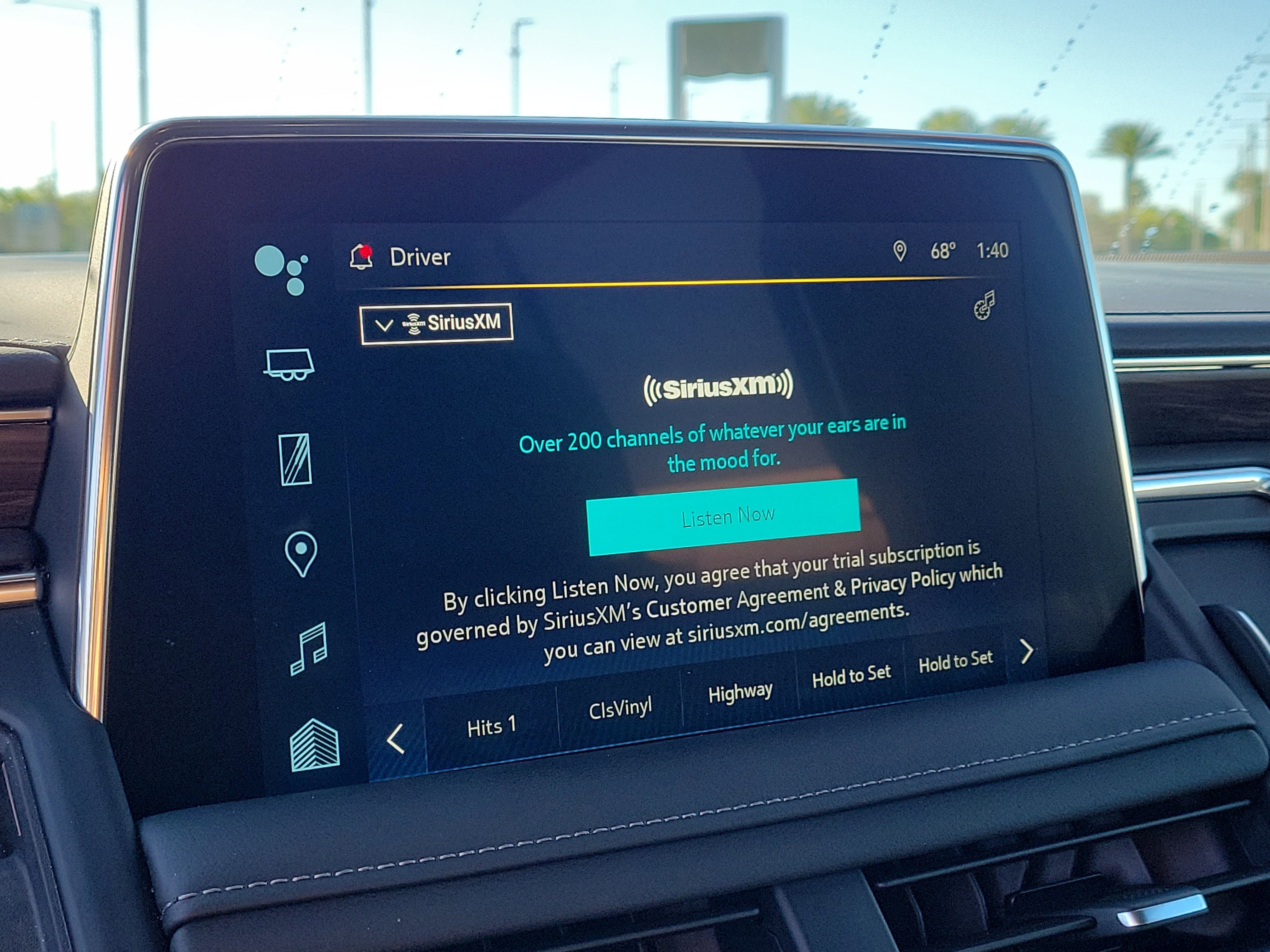 Used 2024 Chevrolet Tahoe Z71 w/ Luxury Package image 25