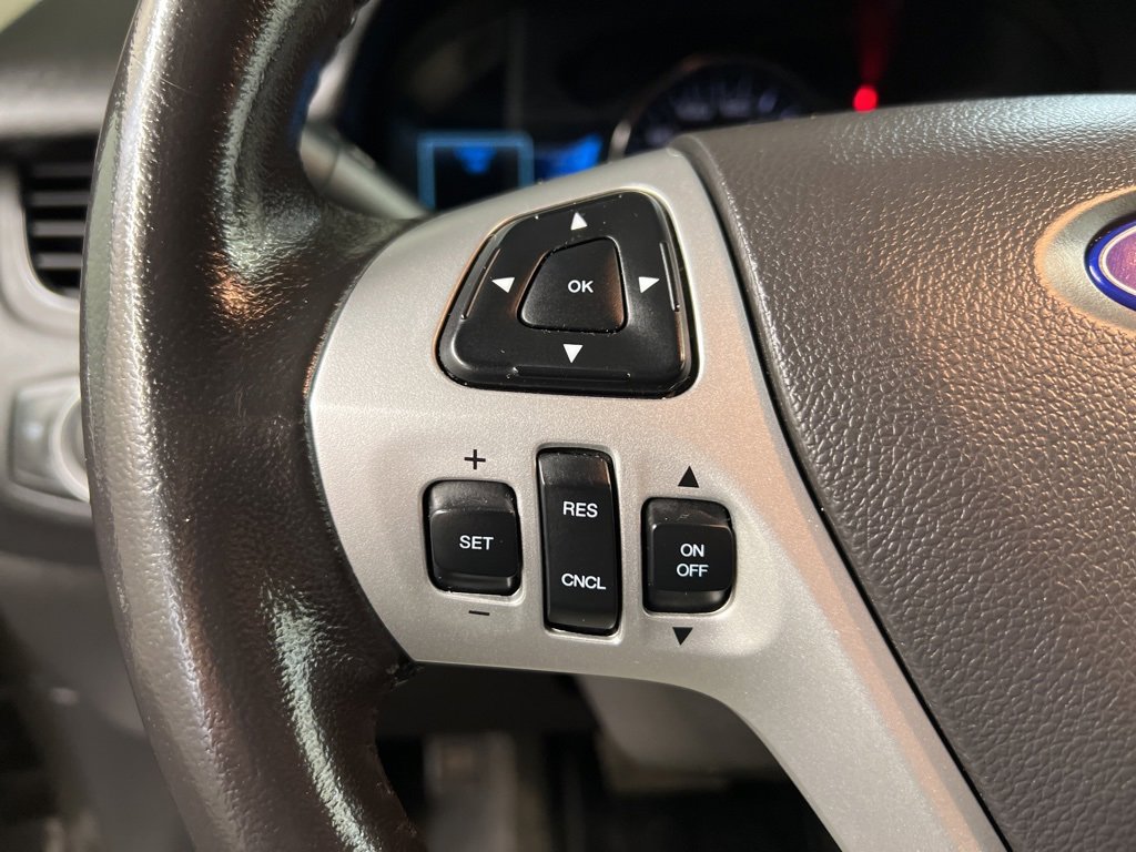 Used 2013 Ford Edge SEL image 16