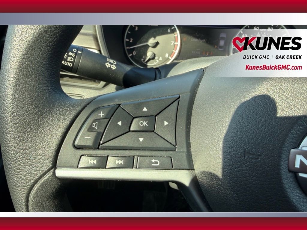 Used 2025 Nissan Altima 2.5 SV image 12