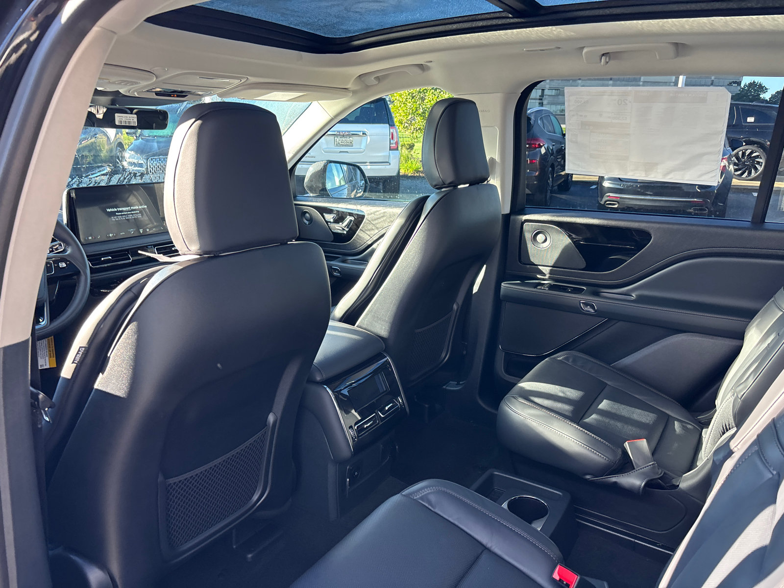 New 2027 Lincoln Aviator Reserve w/ Jet Appearance Package AWD/4WD image 26