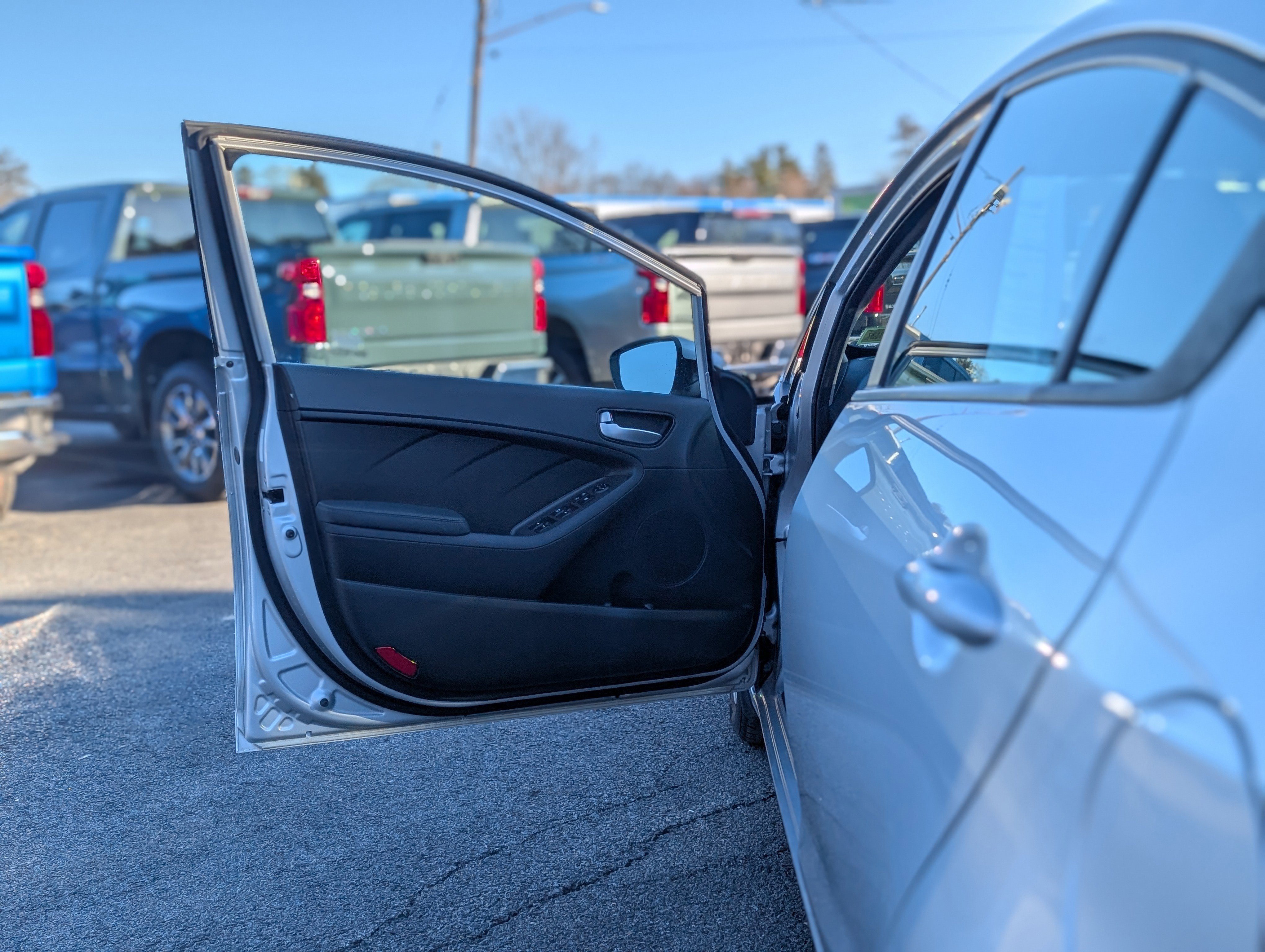 Used 2018 Kia Forte LX w/ LX Popular Package image 23