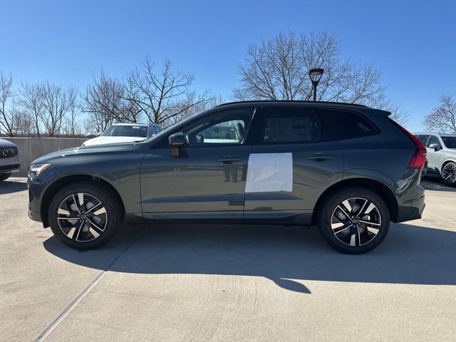 New 2026 Volvo XC60 B5 Plus w/ Protection Package Premier image 4