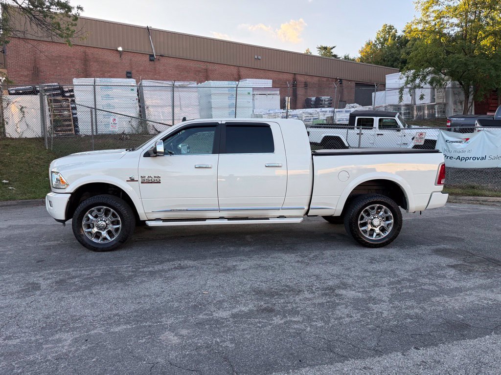 Used 2018 RAM 3500 Laramie Longhorn AWD/4WD image 4
