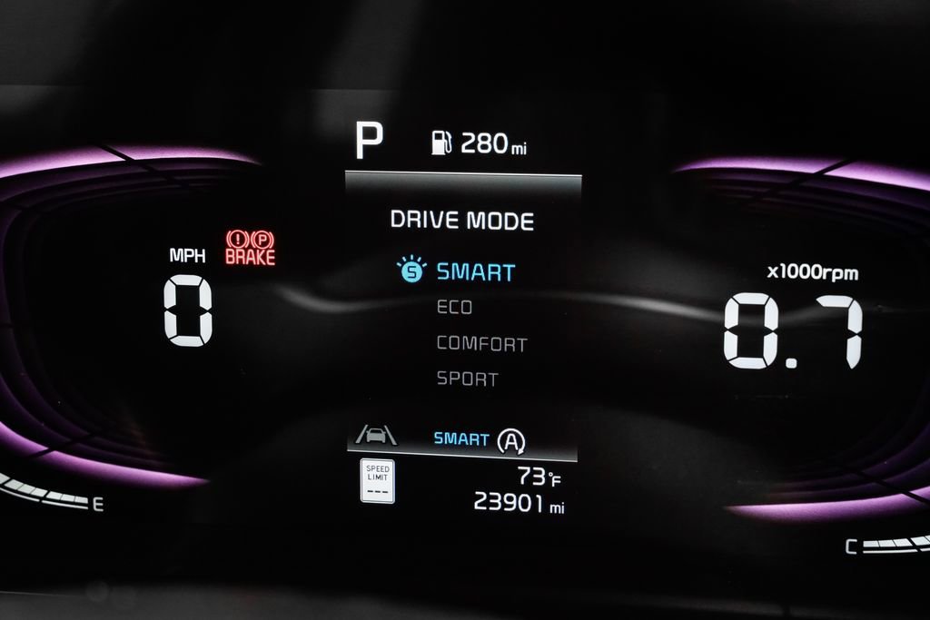 Certified 2023 Kia Telluride LX image 14