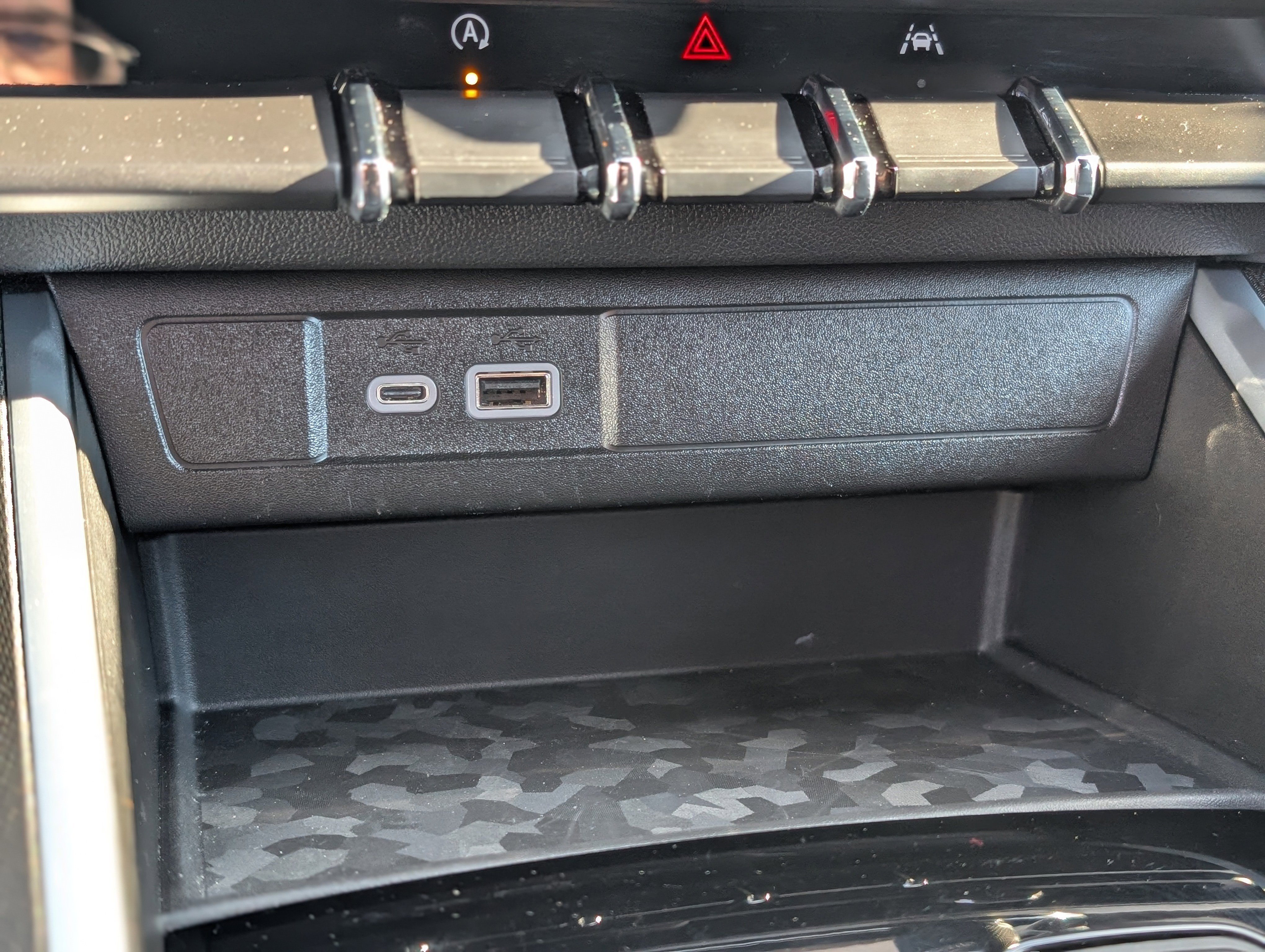 Used 2024 Chevrolet Colorado Trail Boss w/ Advanced Trailering Package image 23