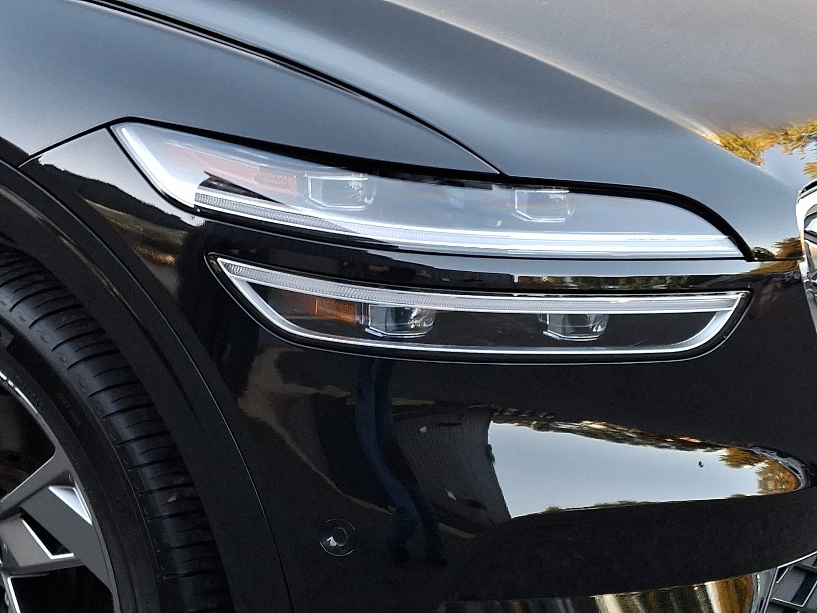 Certified 2023 Genesis Electrified GV70 AWD/4WD image 9