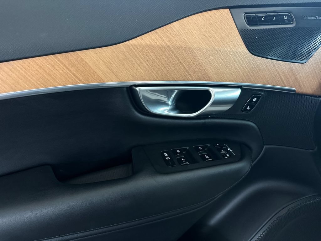 Certified 2023 Volvo XC90 B6 Plus w/ Protection Package Premier AWD/4WD image 10