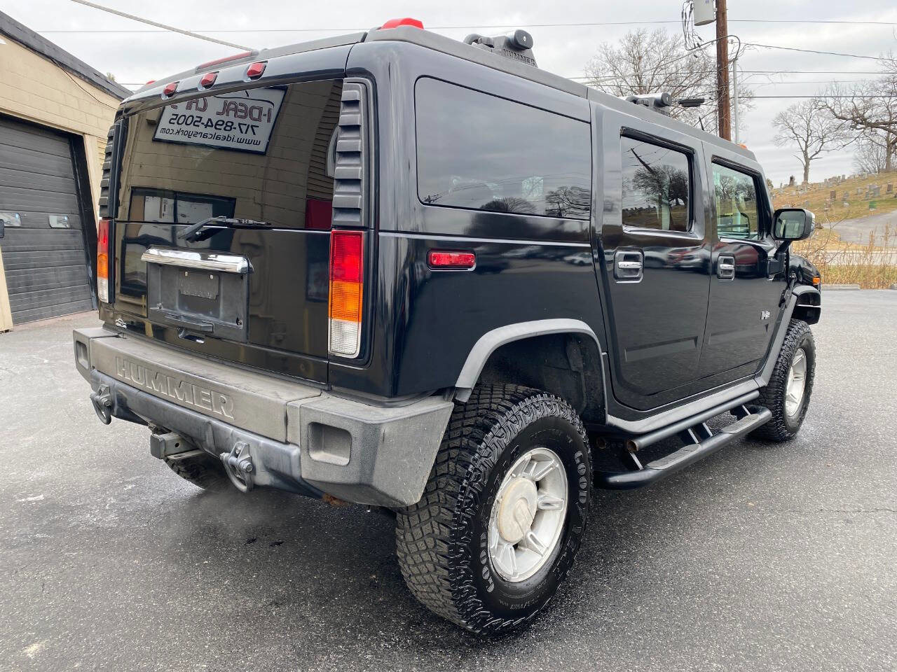Used 2003 HUMMER H2 w/ Preferred Equipment Group image 3
