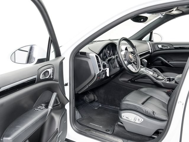 Certified 2018 Porsche Cayenne Platinum Edition AWD/4WD image 7